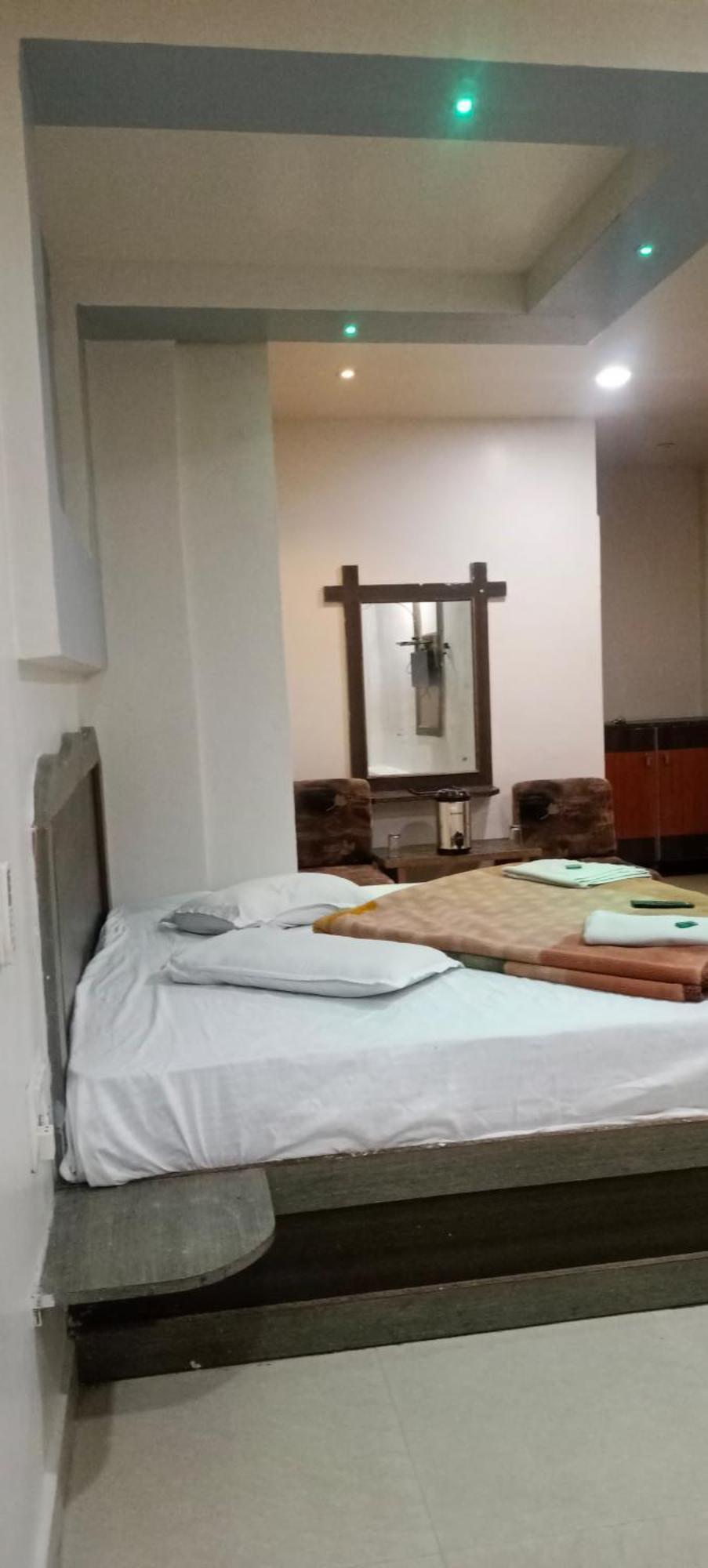 New Hotel Rajvihar Pachmarhi Ngoại thất bức ảnh
